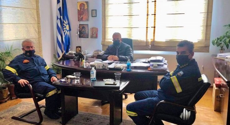 Συνάντηση Ιωαννίδη με τον Αρχηγό της Πυροσβεστικής