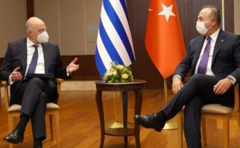 Πήρε φωτιά η συνέντευξη Δένδια Τσαβούσογλου