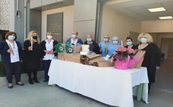 Γλυκά και ευχές από τον Δήμο Δέλτα στα νοσοκομεία