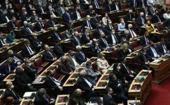 Πέρασε ο προϋπολογισμός του 2022