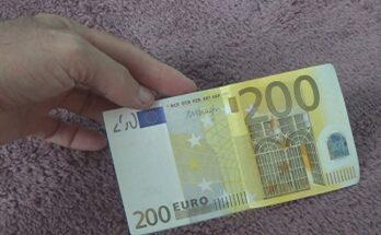 Παίρνουν 200euro οι συνταξιούχοι