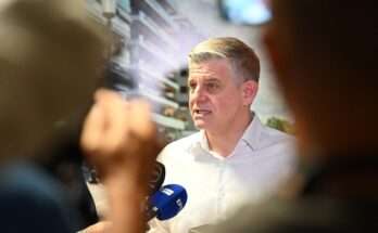 gioutikas-proastiakos-11-lepta-se-11-xronia