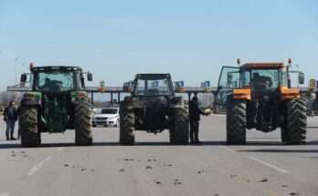 sta-malgara-i-synantisi-ton-agroton