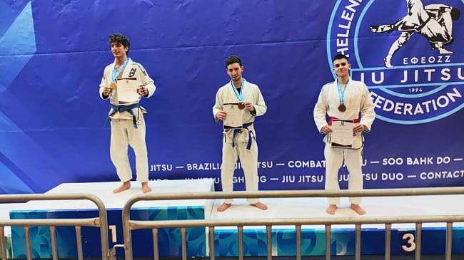 xalkino-metallio-gia-ton-stayro-rafail-gougoula