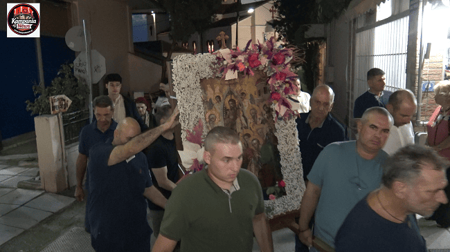 i-perifora-tis-eikonas-tis-panagias-stin-xalastra